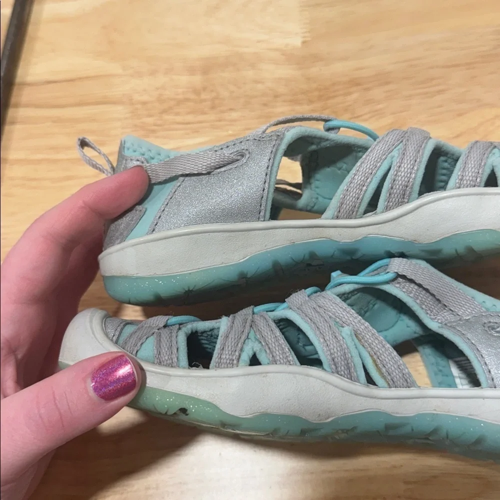 Keen Moxie Girl Water Sandals Youth Hiking Ocean Wave Vapor Teal Girls Size 2